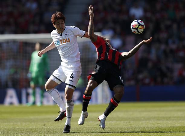 更反映出他 更反映出他